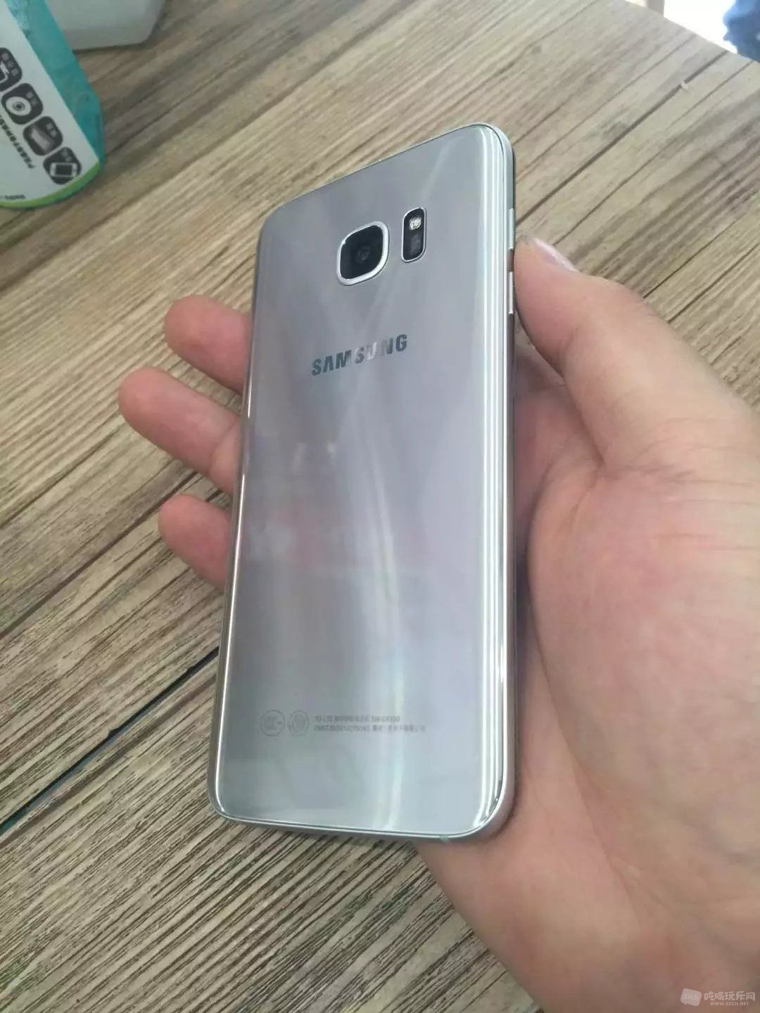 三星 Galaxy S7 edge(G9350)32G版 钛泽银 移