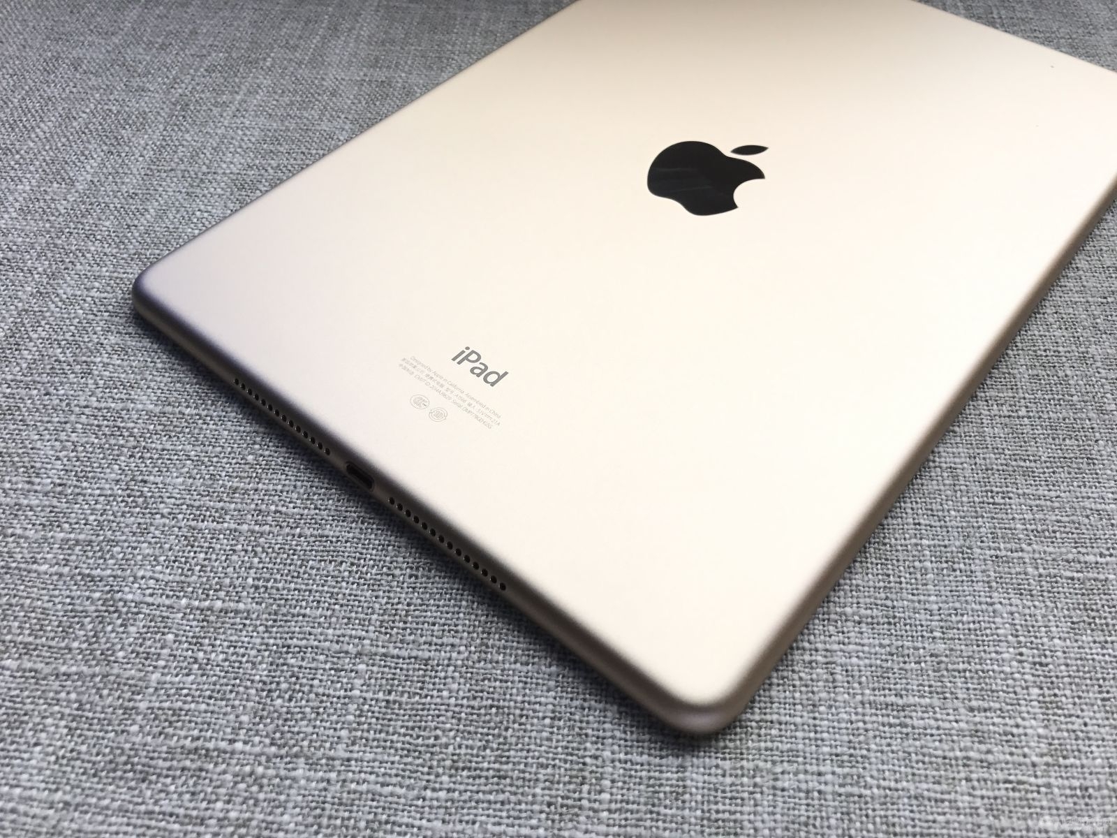(已出)9成新苹果Apple iPad Air2平板电脑 9.7英