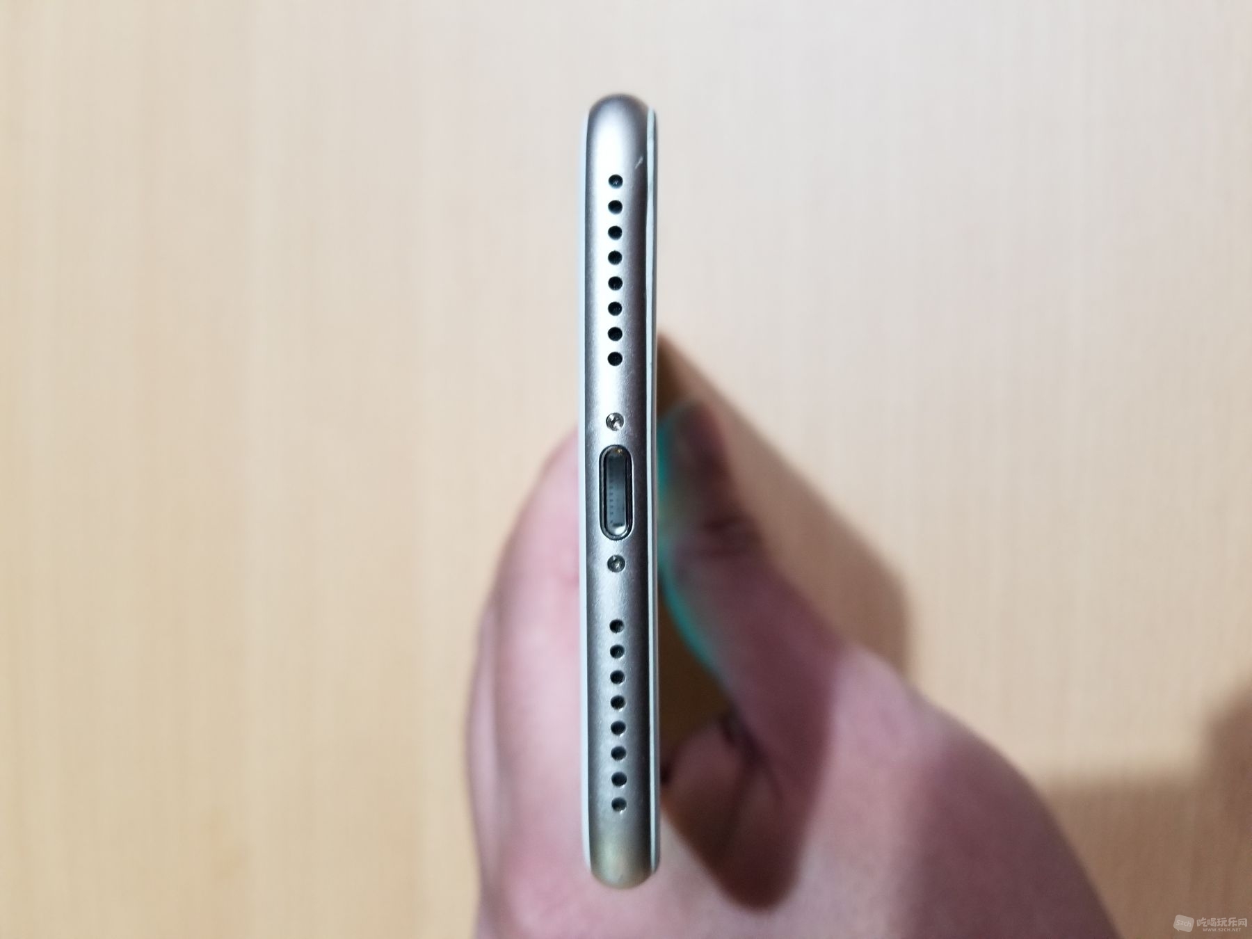 苹果7plus国行128G,金色,保修到2018年1月,三