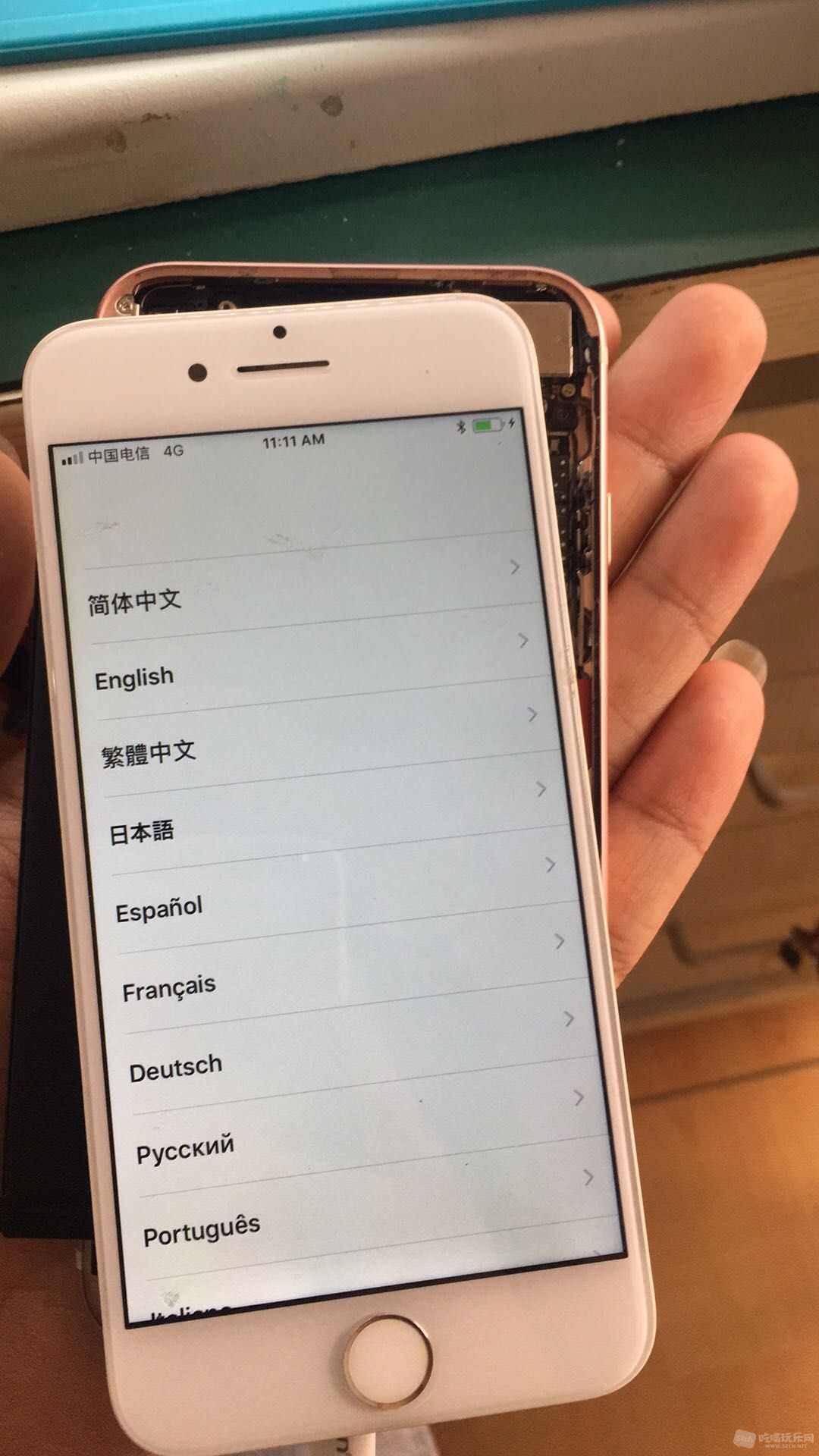 iPhone7无服务白苹果重启 有救了!